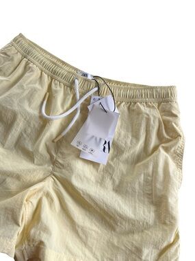 NEW Zara Yellow Short Nylon Lined High Rise Athletic Casual Size Large L